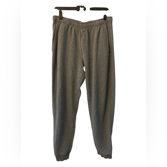 Puma Mens Fleece Joggers Size large gray Heather Sweat Pants Gym Walk Train‎ - Picture 1 of 4